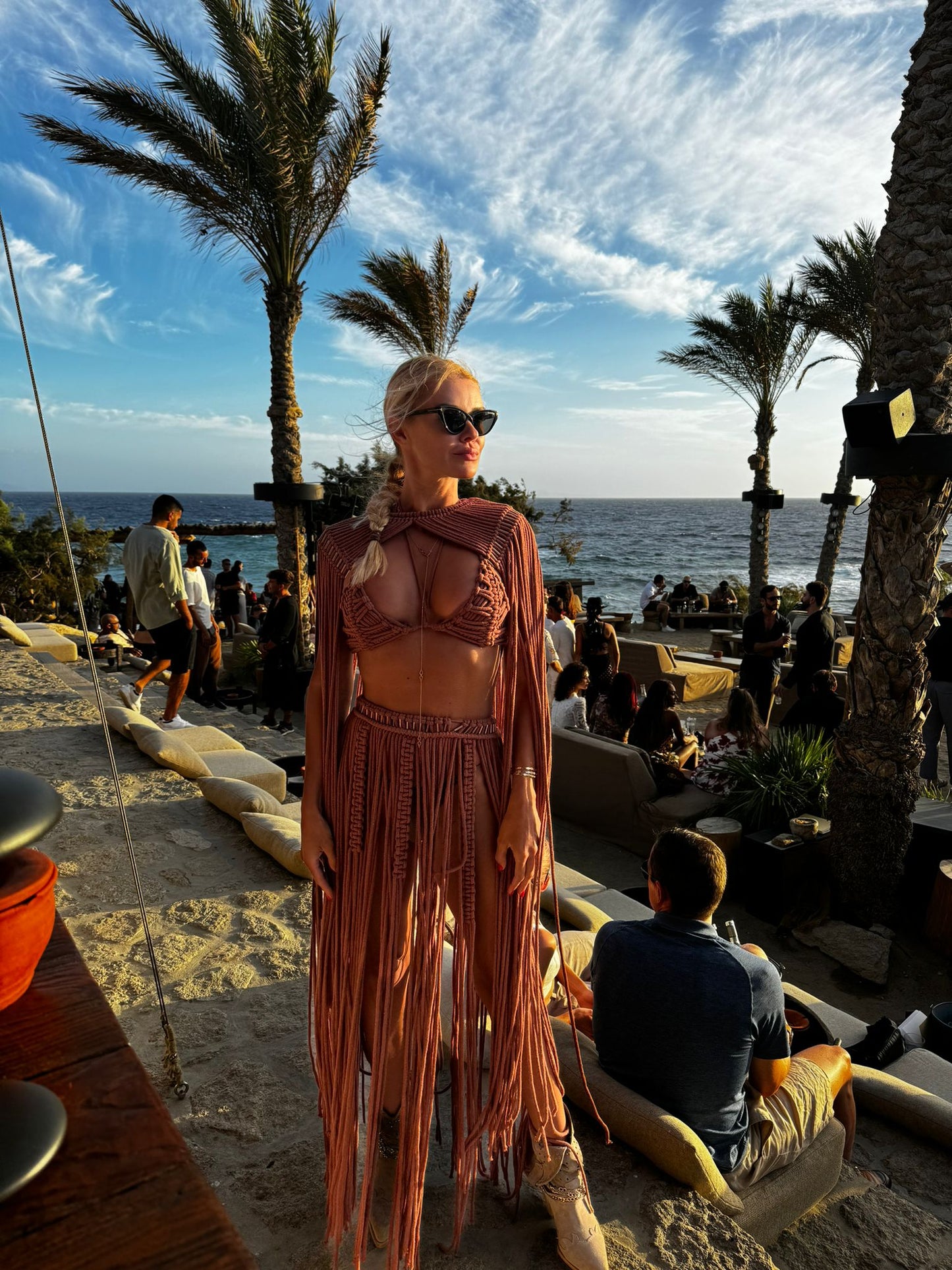 Set 3 piese: sutien, fustă, umeri