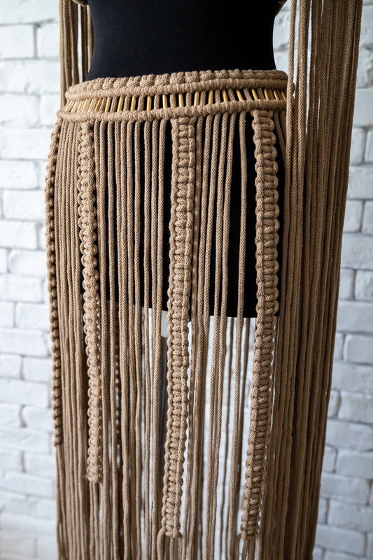 Fustă scurtă / lungă