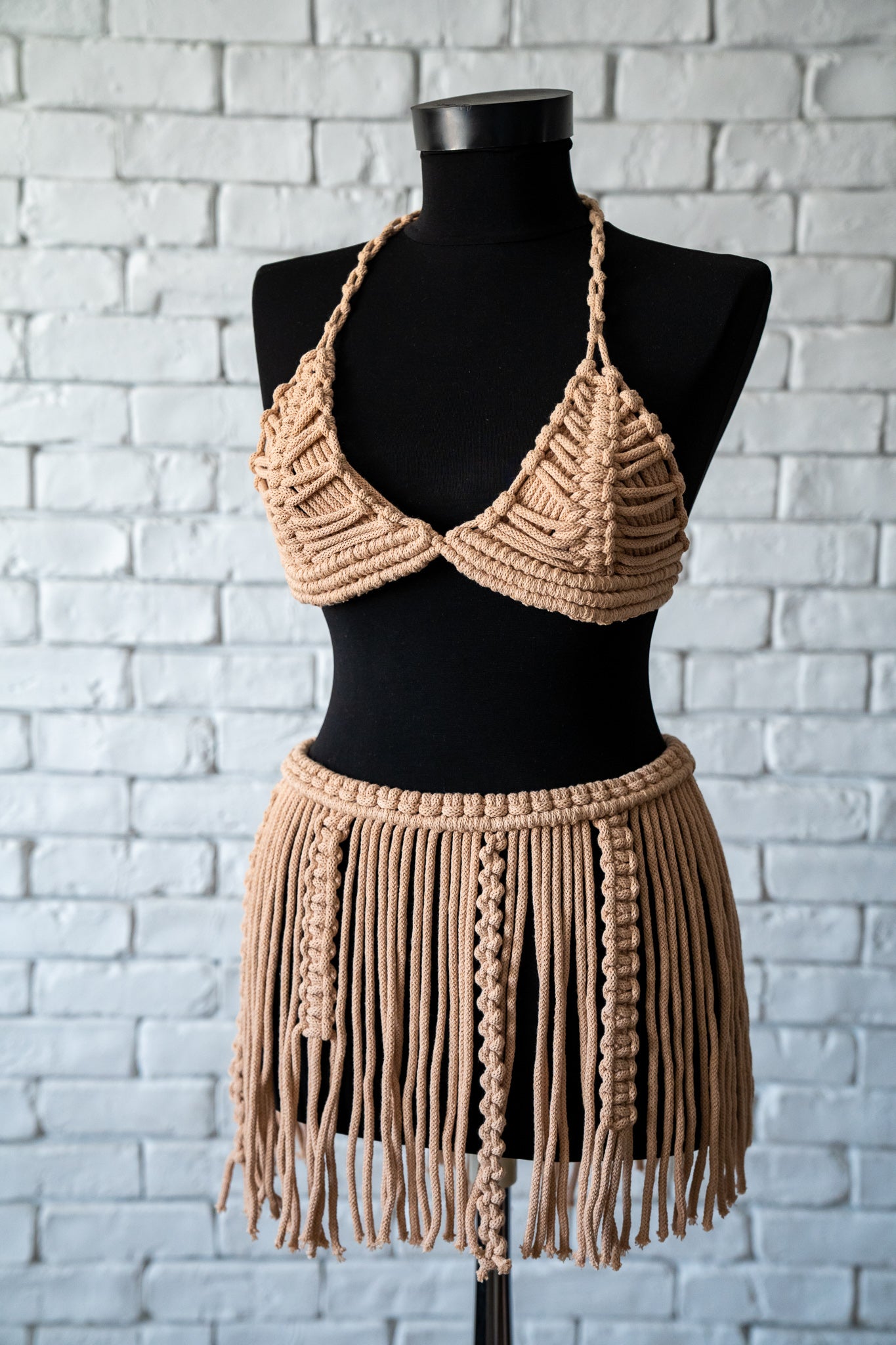 Fustă scurtă / lungă